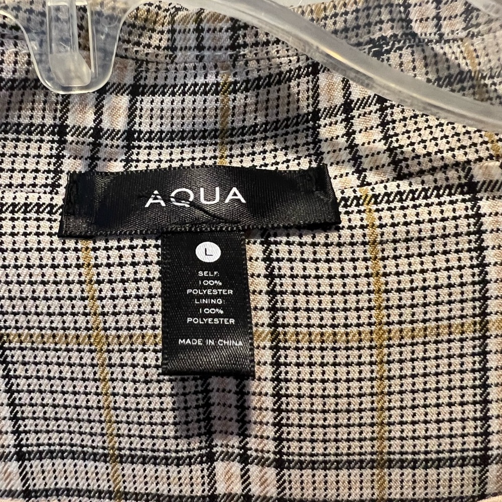 NWT Women’s Plaid Blazer - Picture 2 of 3